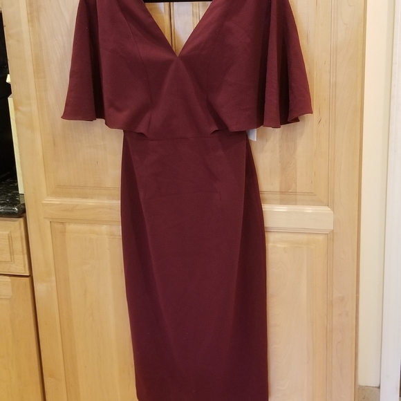 Dress The Population Louisa Butterfly Sleeve Dress - Picture 2 of 10